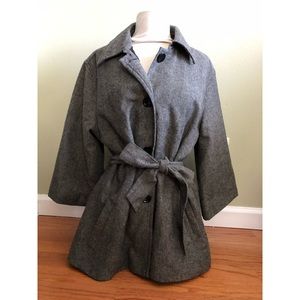 GAP Large Women’s 3/4 Sleeve soft Grey Coat